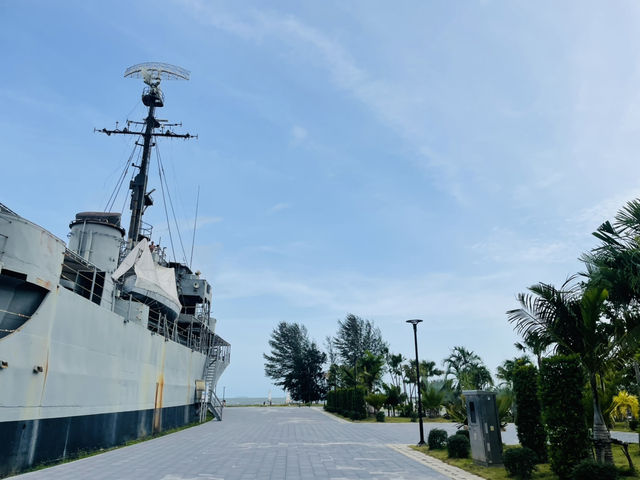 อนุสรณ์เรือรบ