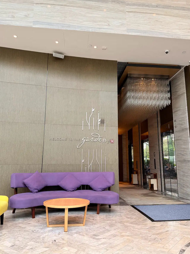 Hilton Garden Inn: Mongkok’s Cozy Contrast