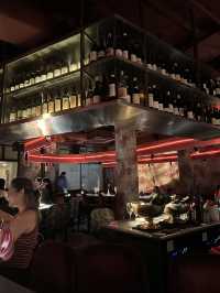 Discovering Big Wine Freaks: A Unique Wine Bar Experience in Singapore 🇸🇬 