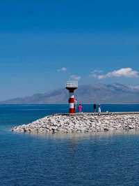 Sayram Lake in Xinjiang, Blue Water and Pure Chill