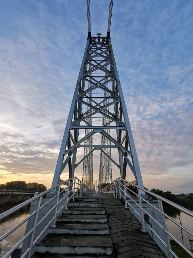Dawn Splendor at Kuching’s Satok Suspension Bridge  