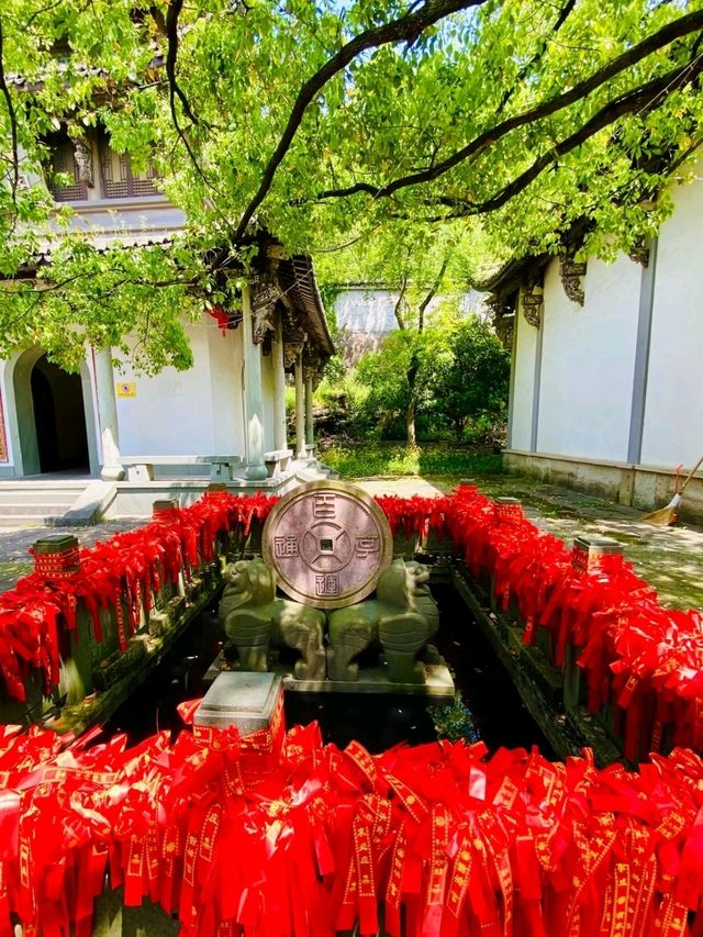 XISHI’S HOMETOWN · THE BIRTHPLACE OF A 2,500-YEAR-OLD NATIONAL ICON