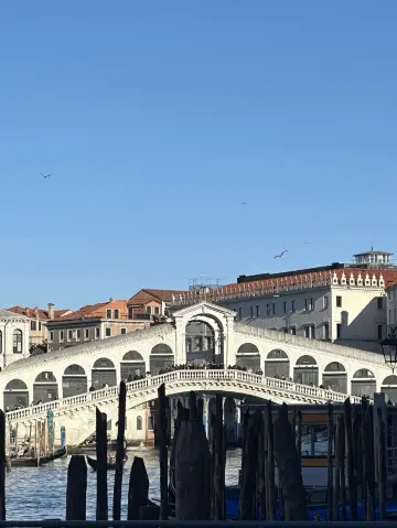 Venice Unchained: Becoming A Ghost On The Rialto At First Light