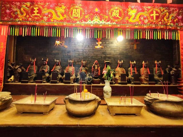 ขอพรเรื่องการเรียน วัดเก่าแก่ที่สุดเกาะฮ่องกง