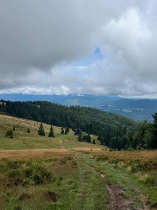 Wielka Rycerzowa, Rolling Hills and Mountain Tranquility