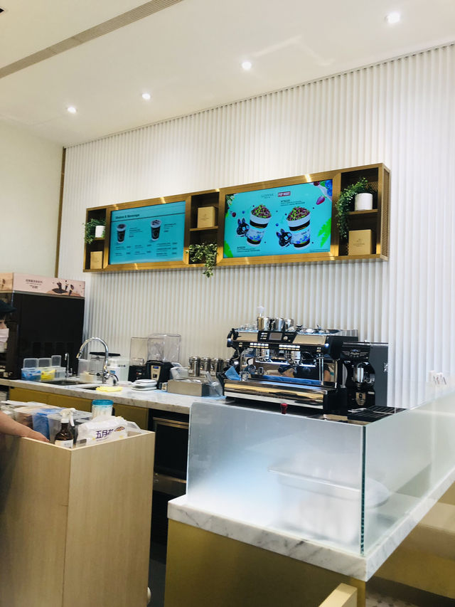 很舒適的一間朱古力🍫店 很舒適的一間朱古力🍫店