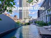แวะพักที่ Holiday Inn Express Rayong