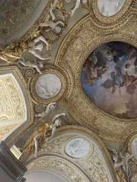 🖼️ Louvre Museum: A Timeless Treasure in the Heart of 