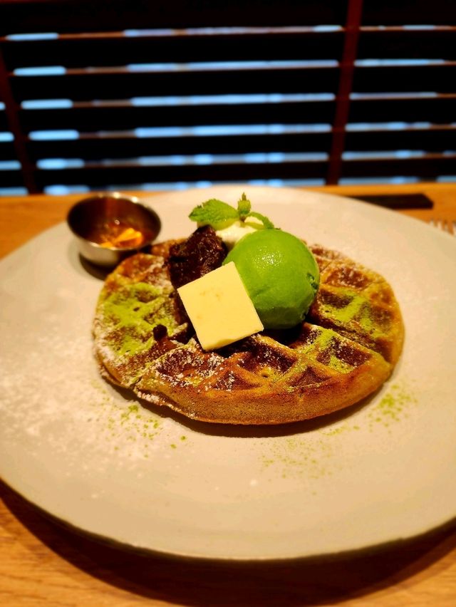 Matcha Waffle Dream🍵in Phnom Penh