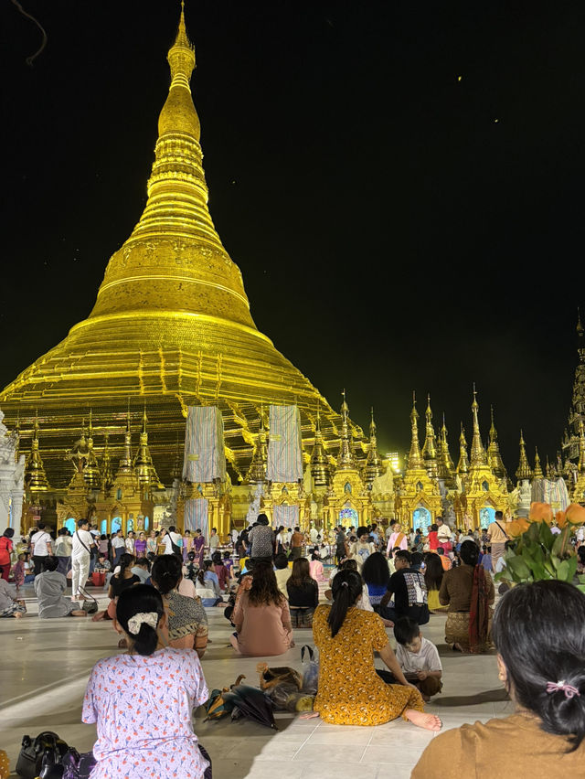 The most sacred golden Buddhist temple in Myanmar: Shwedagon Pagoda ✨