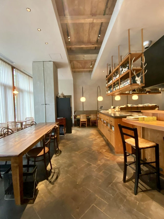 🏛️ From Bank to Boutique: Chilling at BANK in Nihonbashi Kabutocho