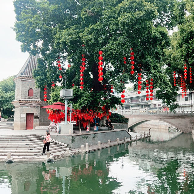 Solo in the Old Canton: A Morning at Xiguan Yongqing Fang 