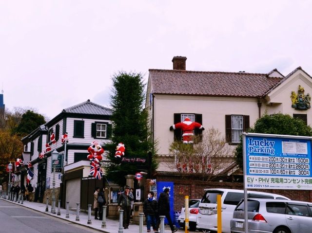 City Loop Bus: A Convenient Way to Explore Kitano Ijinkan