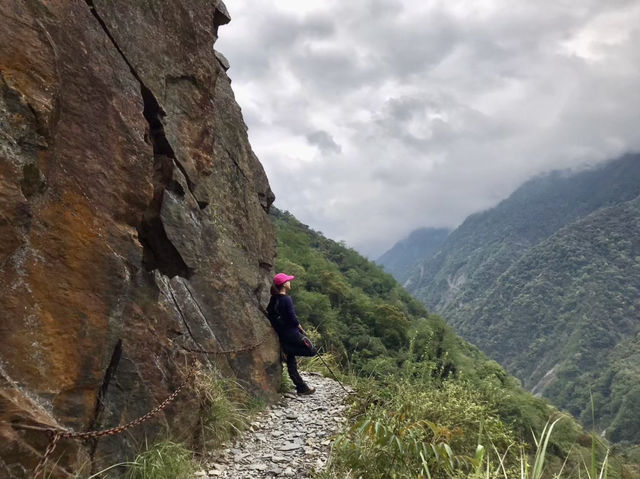 《八通關古道 •峽谷與瀑布的輕冒險》 《八通關古道 •峽谷與瀑布的輕冒險》