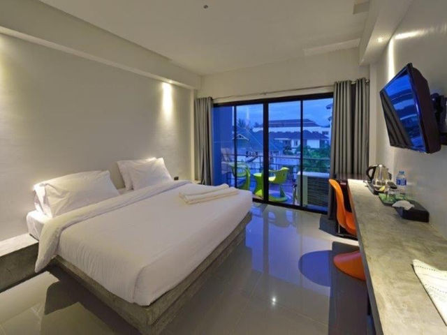 โรงแรมริเวอร์ไซด์ (Riverside Hotel) โรงแรมริเวอร์ไซด์ (Riverside Hotel)