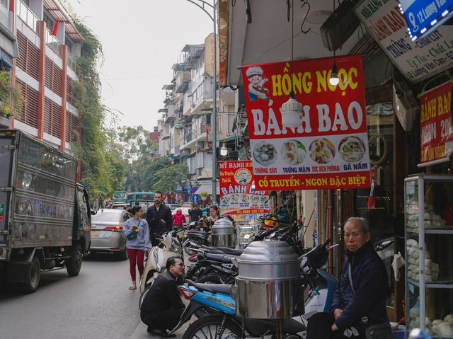 Hanoi Old Quarter เที่ยวเมืองเก่าฮานอย Hanoi Old Quarter เที่ยวเมืองเก่าฮานอย