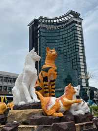 Escape to Kuching: A Day of River Magic & Colorful Culture! 🛶✨