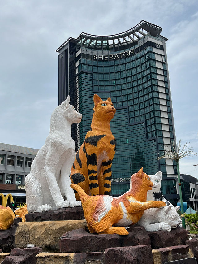 Escape to Kuching: A Day of River Magic & Colorful Culture! 🛶✨ Escape to Kuching: A Day of River Magic & Colorful Culture! 🛶✨