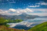 Lake Toba: The Ultimate Volcanic Vibes Getaway 🌋💙