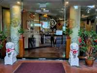 “Compact Convenience: Friendly Stays by Farrer Park MRT”