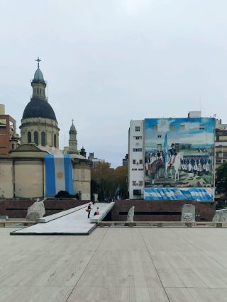 Rosario’s Iconic Flag Memorial—A Must-See! 🇦🇷✨