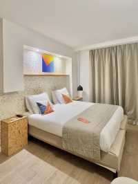 파리 2구역 가성비 호텔 추천: Hotel Izzy