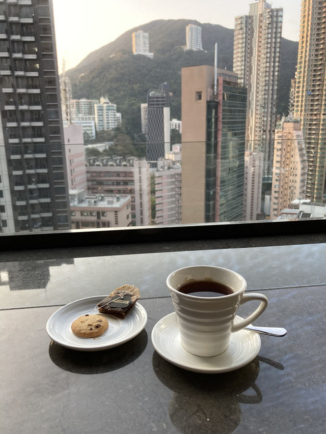 Hike from Wanchai 88 to Victoria Peak and walk down to Soho for vintage shops