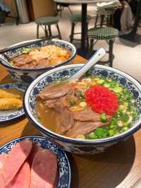 來港必試🍜正宗蘭州牛肉麵 免費續麵啊～