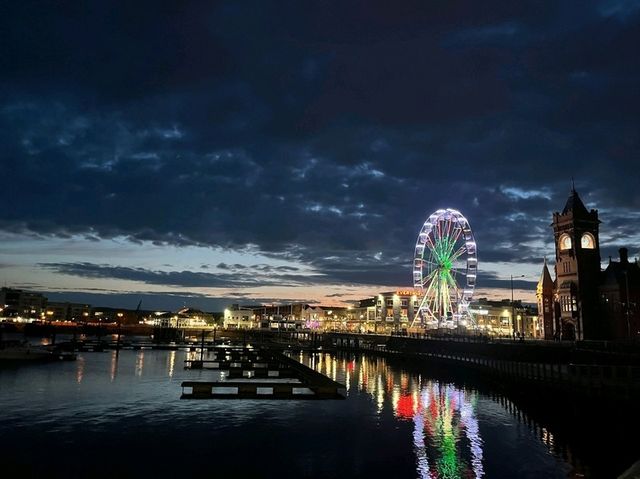 cardiff bay in evening
