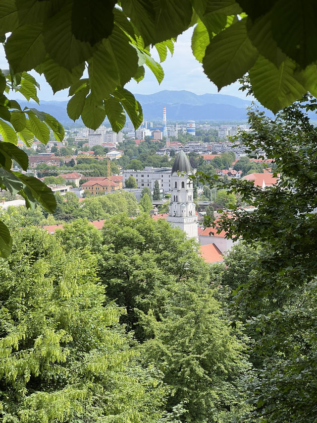 🇸🇮 斯洛維尼亞：盧布爾雅那城堡（Ljubljanski grad）🏰