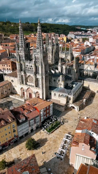 Catedral de Burgos: Gothic Majesty of Castilla y León