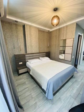 巴統市Sherif Khimshiashvili街道的公寓式套房