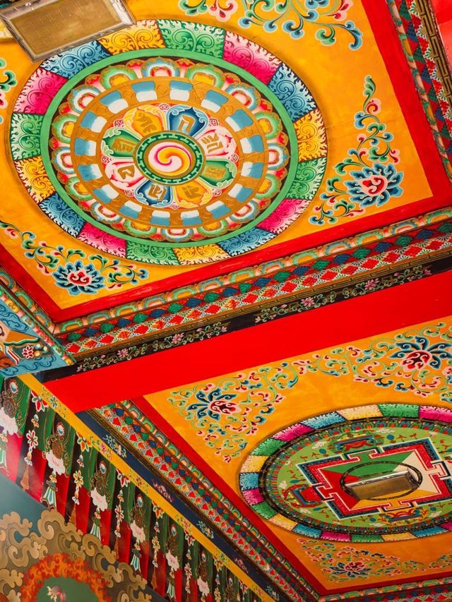 Details at the Songzanlin Monastery🌷 Details at the Songzanlin Monastery🌷