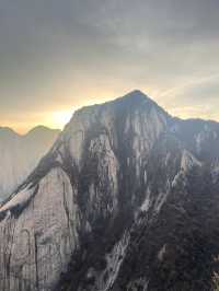 山不來見我，我自去見山|華山