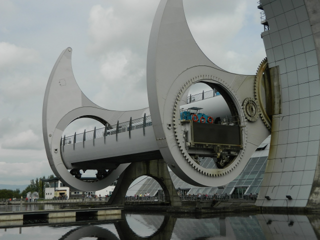 See the unique Falkirk Wheel boat lift