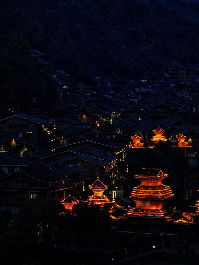 貴州旅遊肇興侗寨鼓樓群全景夜景拍照