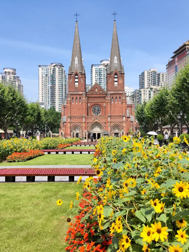Xujiahui Cathedral, a gem of historical architecture!