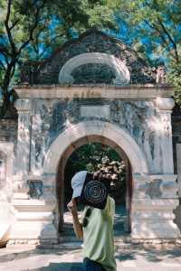 I have mastered the art of manipulating the compass and breaking geomantic formations at the Prince Gong Mansion.