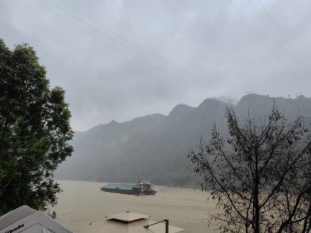 雨中徒步北江小三峡，白庙到飛來寺