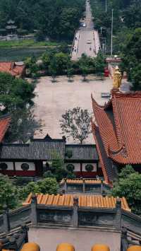 一座與文殊院相媲美的寺廟，我更愛這座地鐵直達的百年寺廟