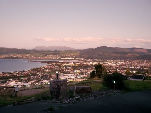 牛排在白雲峰山頂。