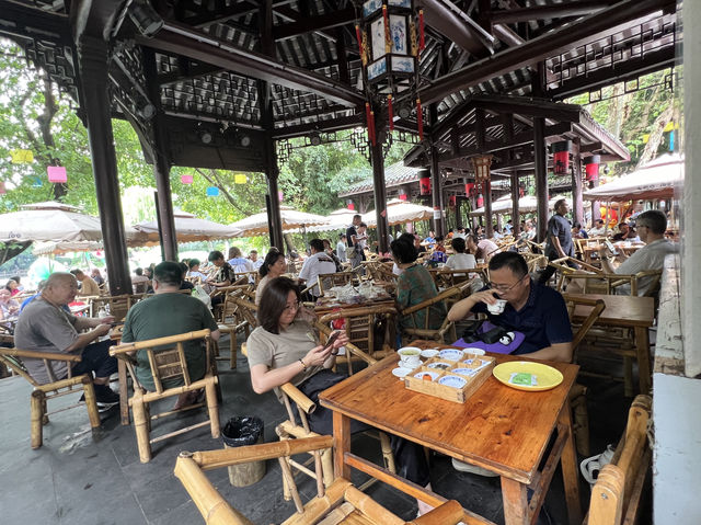 成都的"人民公園"充滿濃厚的市井氣息!