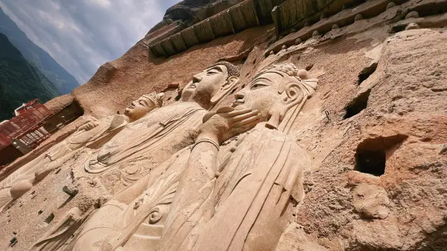 Maijishan Grottoes | Xianren Cliff