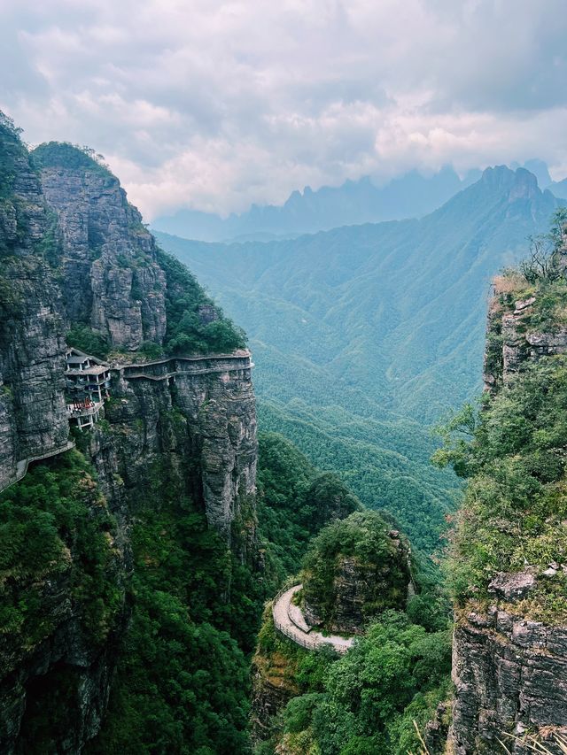 廣西貴港平南北帝山｜有「小張家界」之稱。