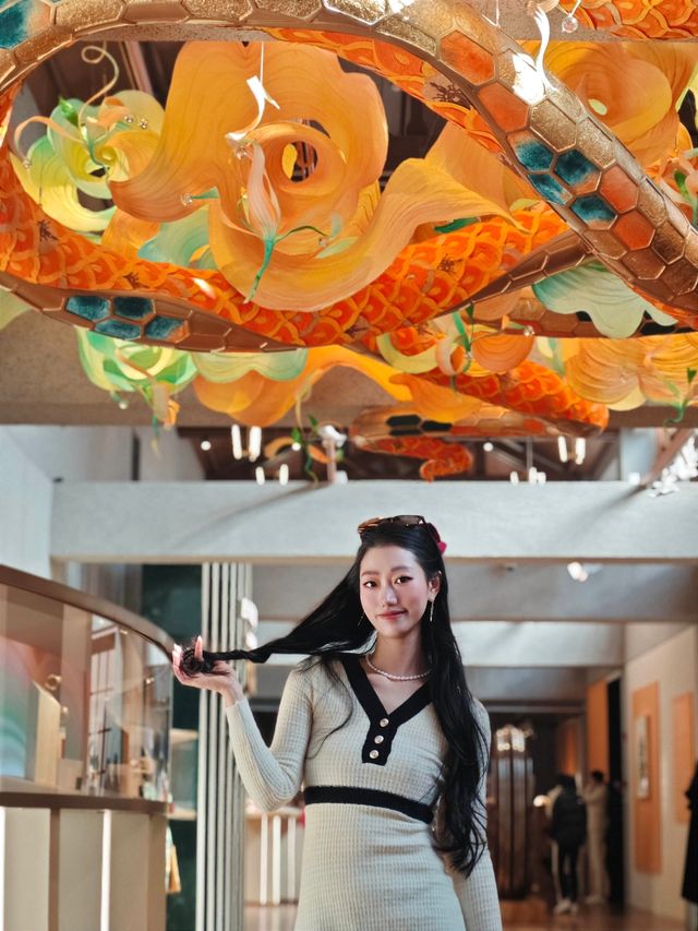 劉亦菲同款靈蛇·生生不已寶格麗蛇年特展