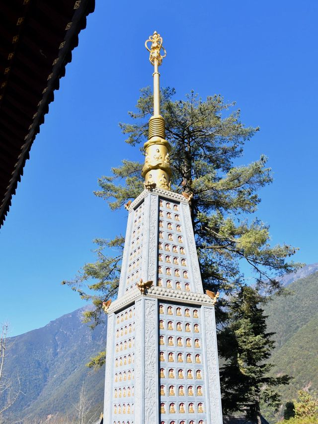 2日暢遊冶勒湖-孟獲城 老年人也能輕鬆享受的旅程