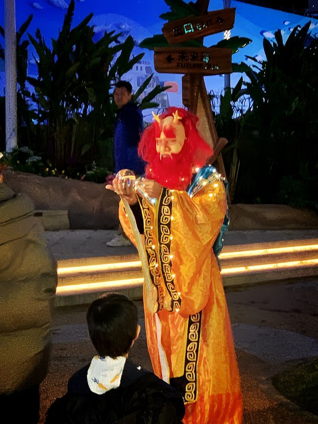 夜遊體驗大揭秘丨廣州海洋館的深海龍宮夜