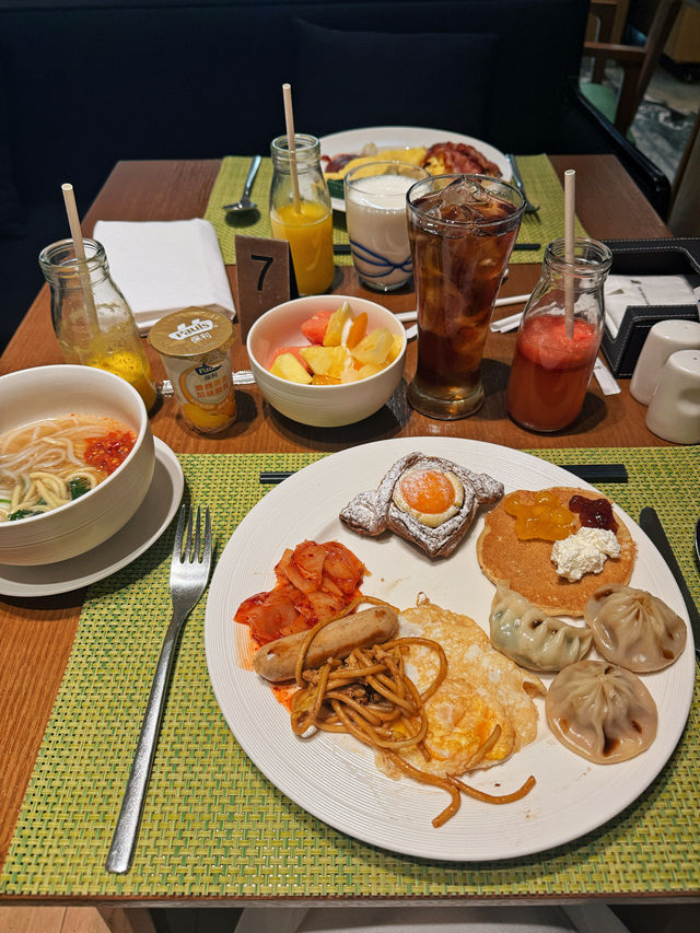 上海靜安寺C位酒店！波特曼麗思卡爾頓也太好住啦