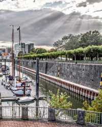 媒體港（Medienhafen）