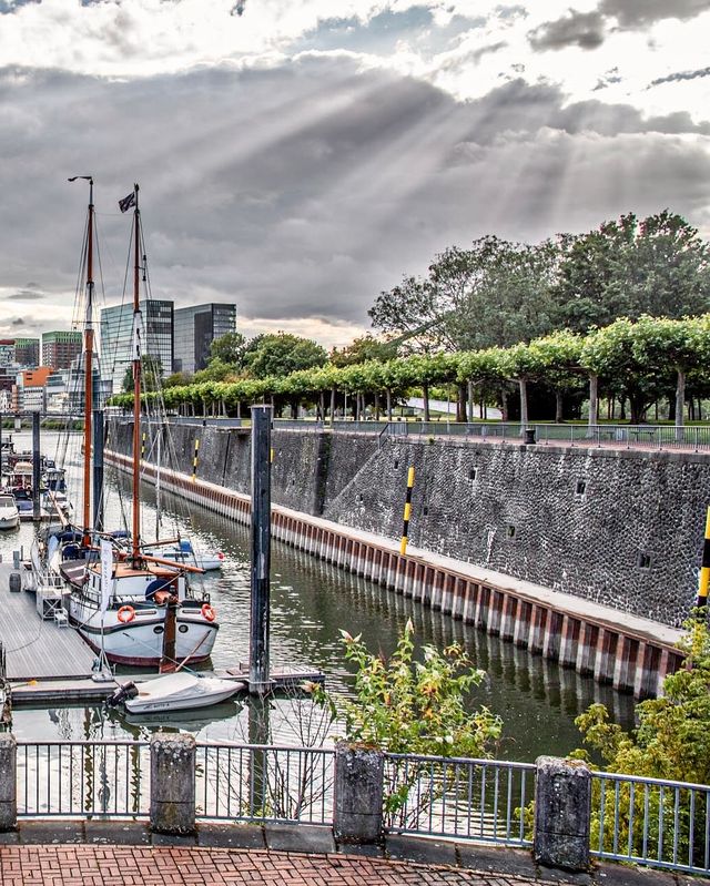 媒體港（Medienhafen）